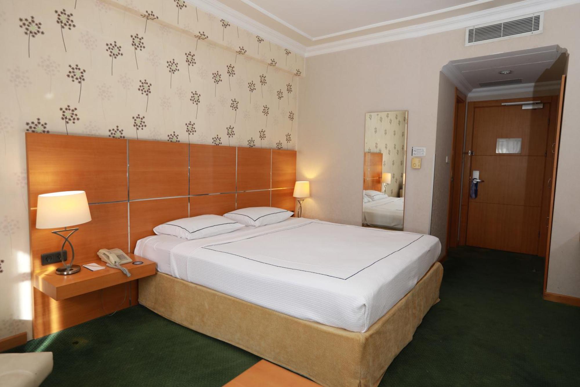Anemon Grand Manisa Otel Екстер'єр фото
