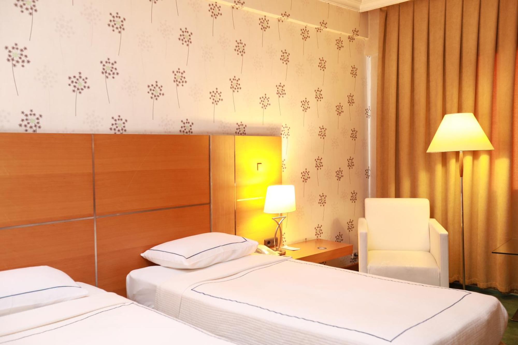 Anemon Grand Manisa Otel Екстер'єр фото