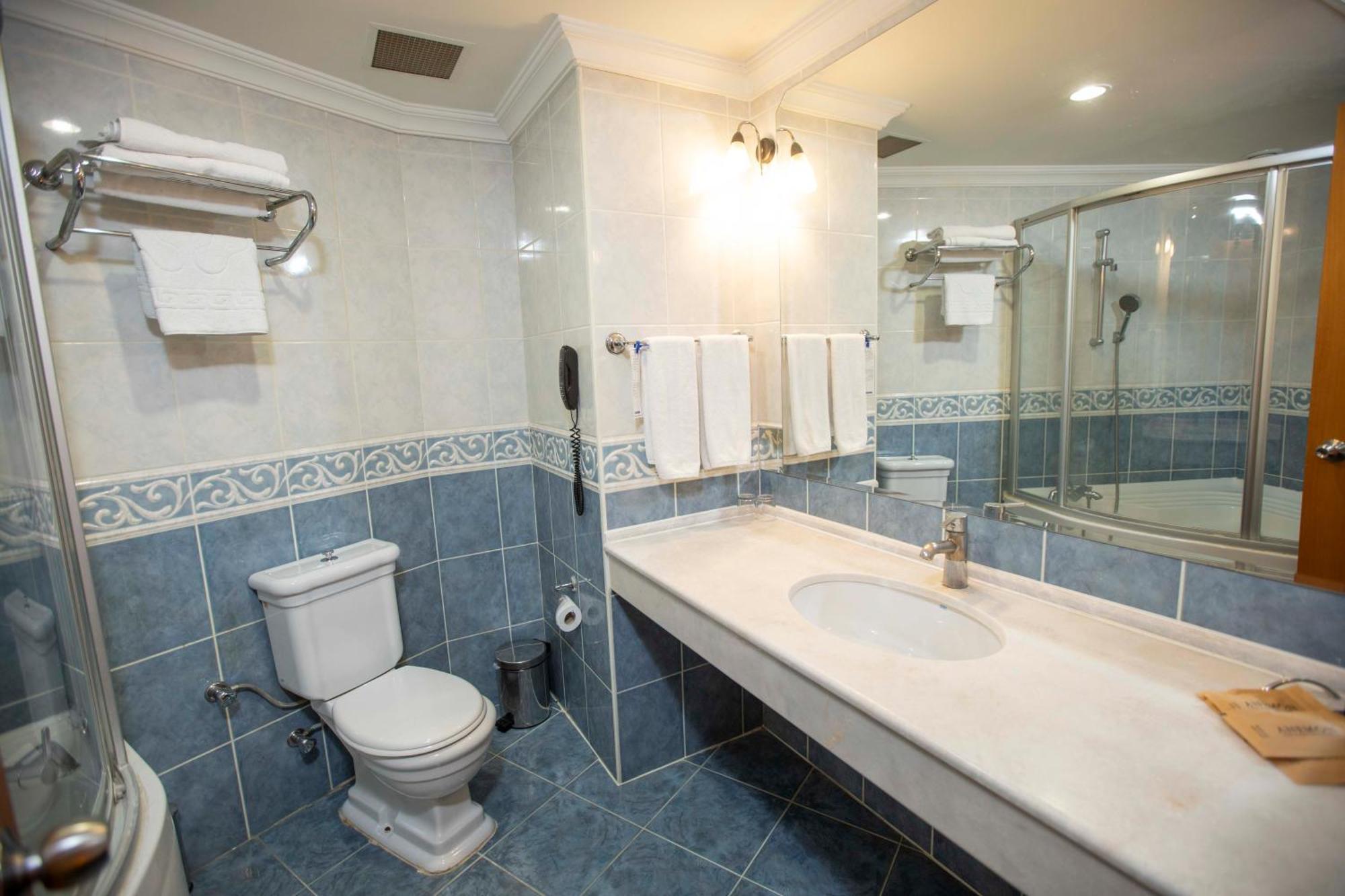 Anemon Grand Manisa Otel Екстер'єр фото