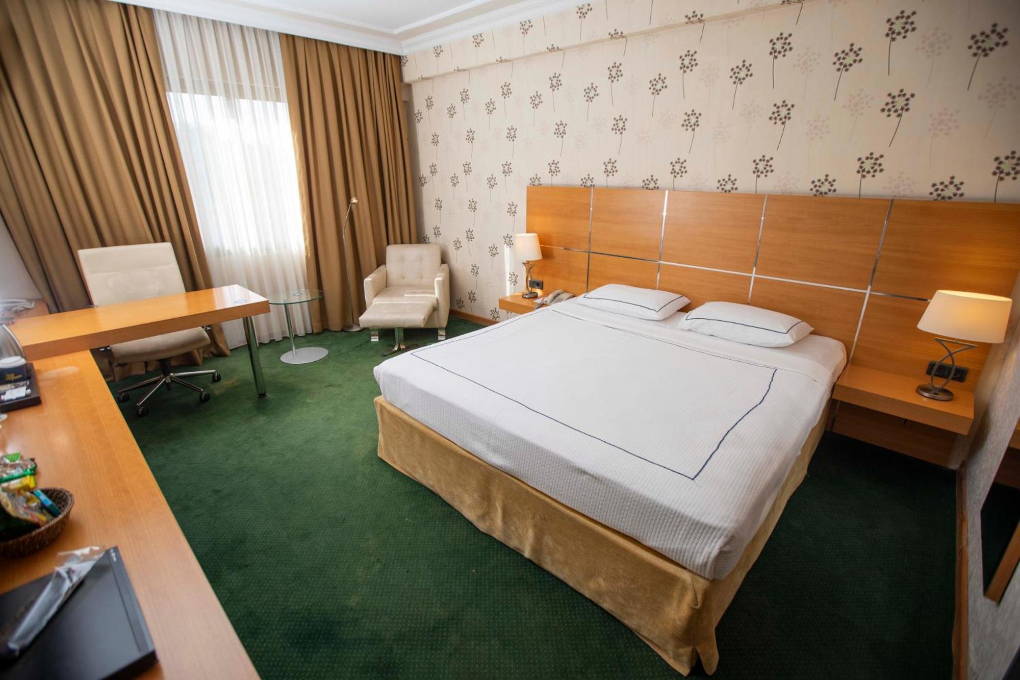 Anemon Grand Manisa Otel Екстер'єр фото