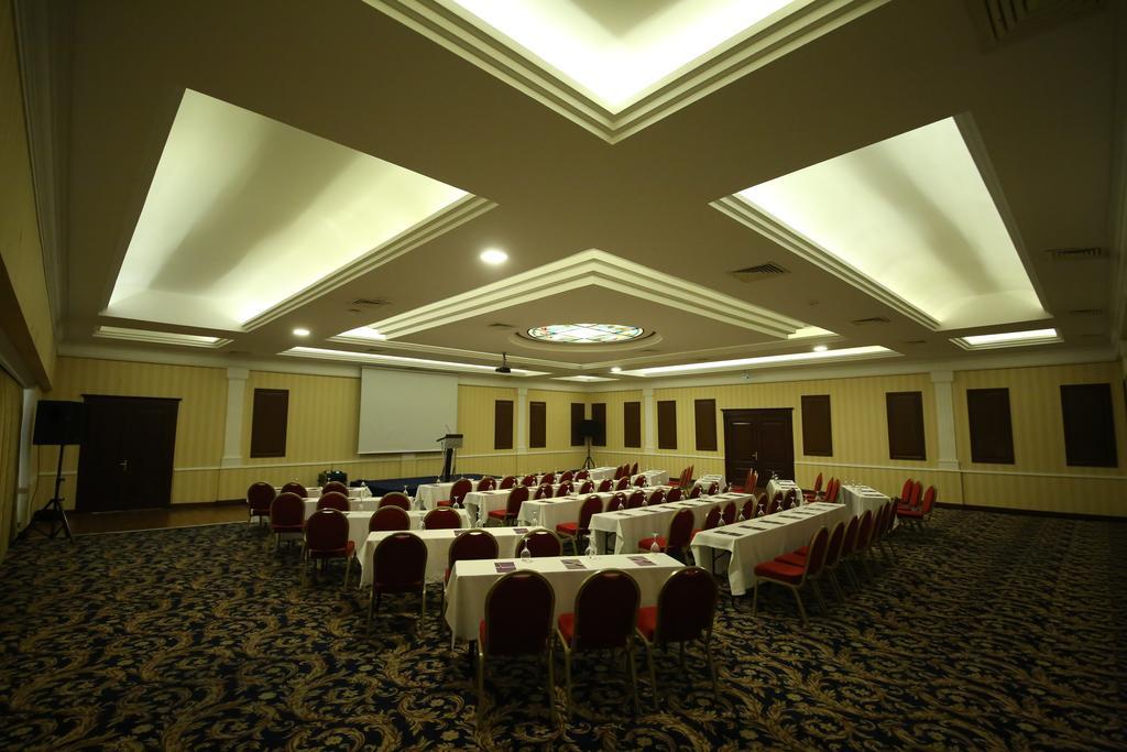 Anemon Grand Manisa Otel Екстер'єр фото