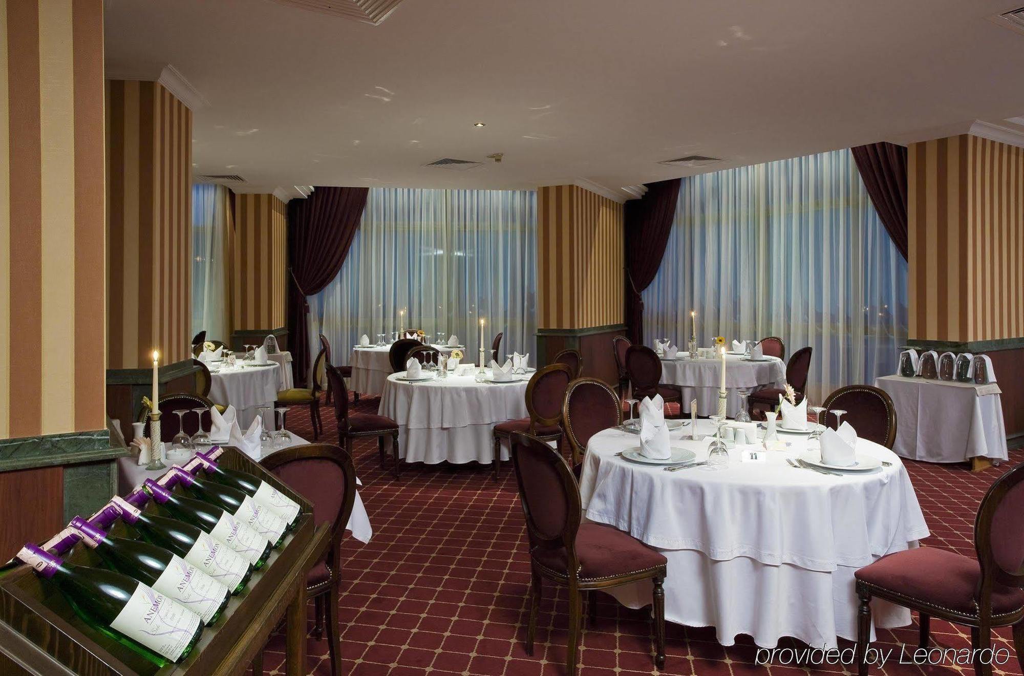 Anemon Grand Manisa Otel Ресторан фото