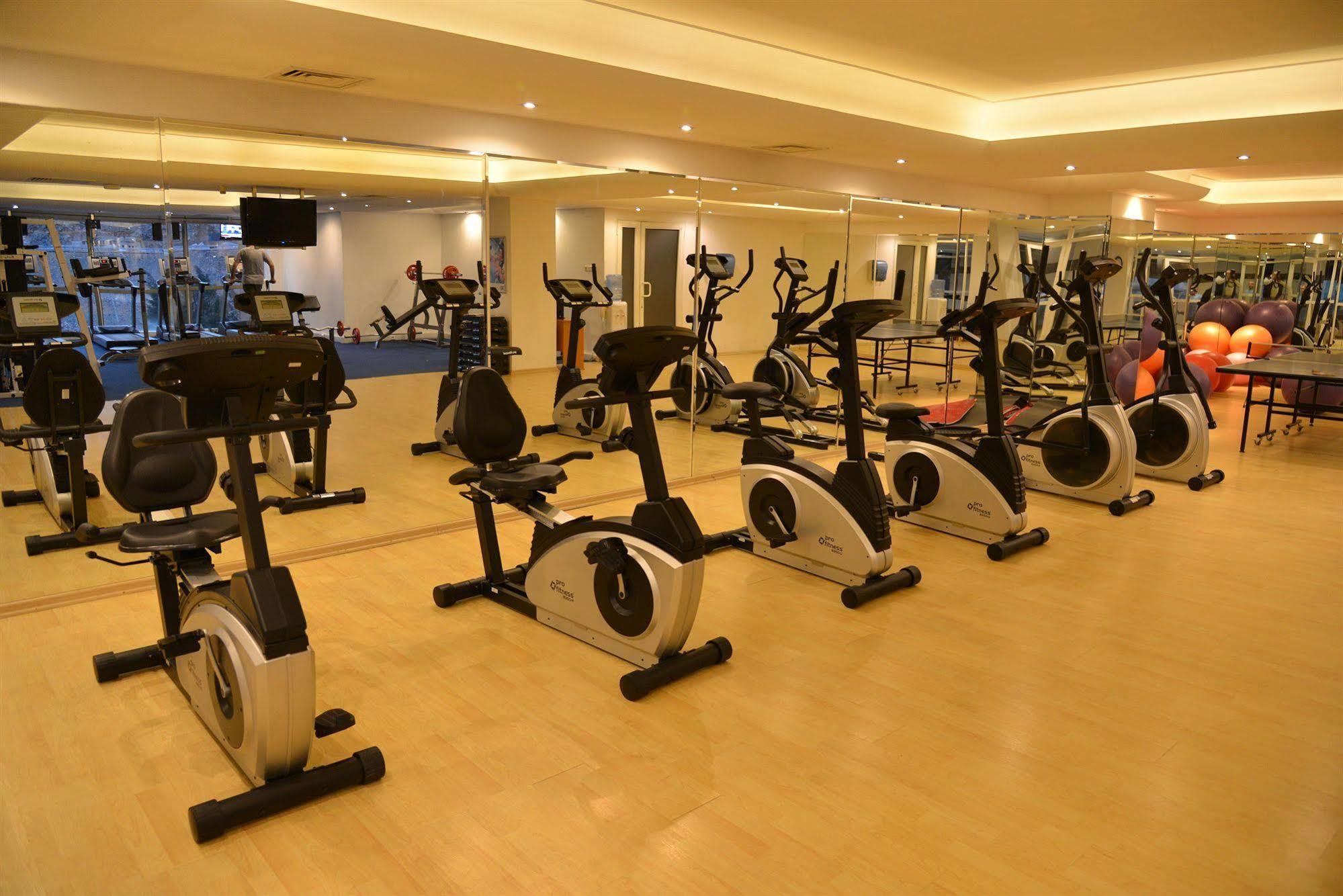 Anemon Grand Manisa Otel Екстер'єр фото